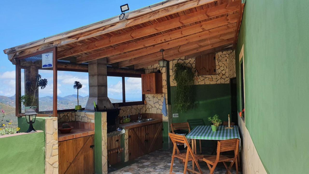 הוילה וגה דה סן מטאו Casa Cueva Paquito מראה חיצוני תמונה
