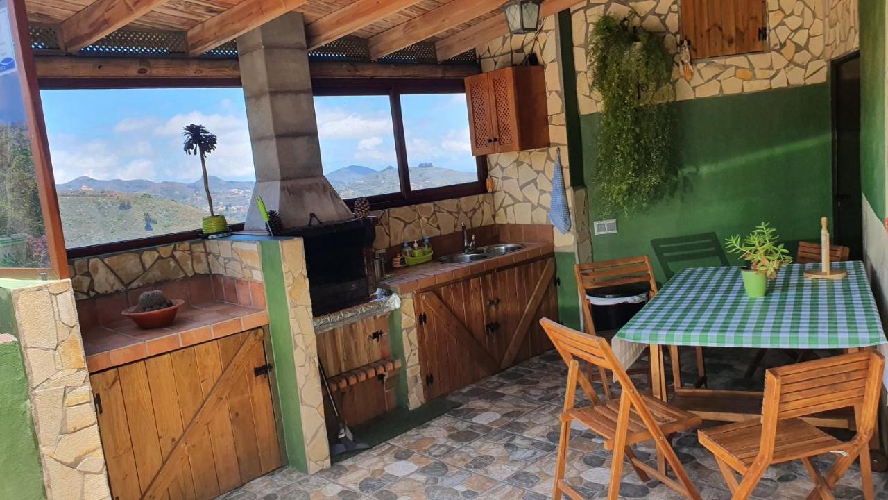 הוילה וגה דה סן מטאו Casa Cueva Paquito מראה חיצוני תמונה