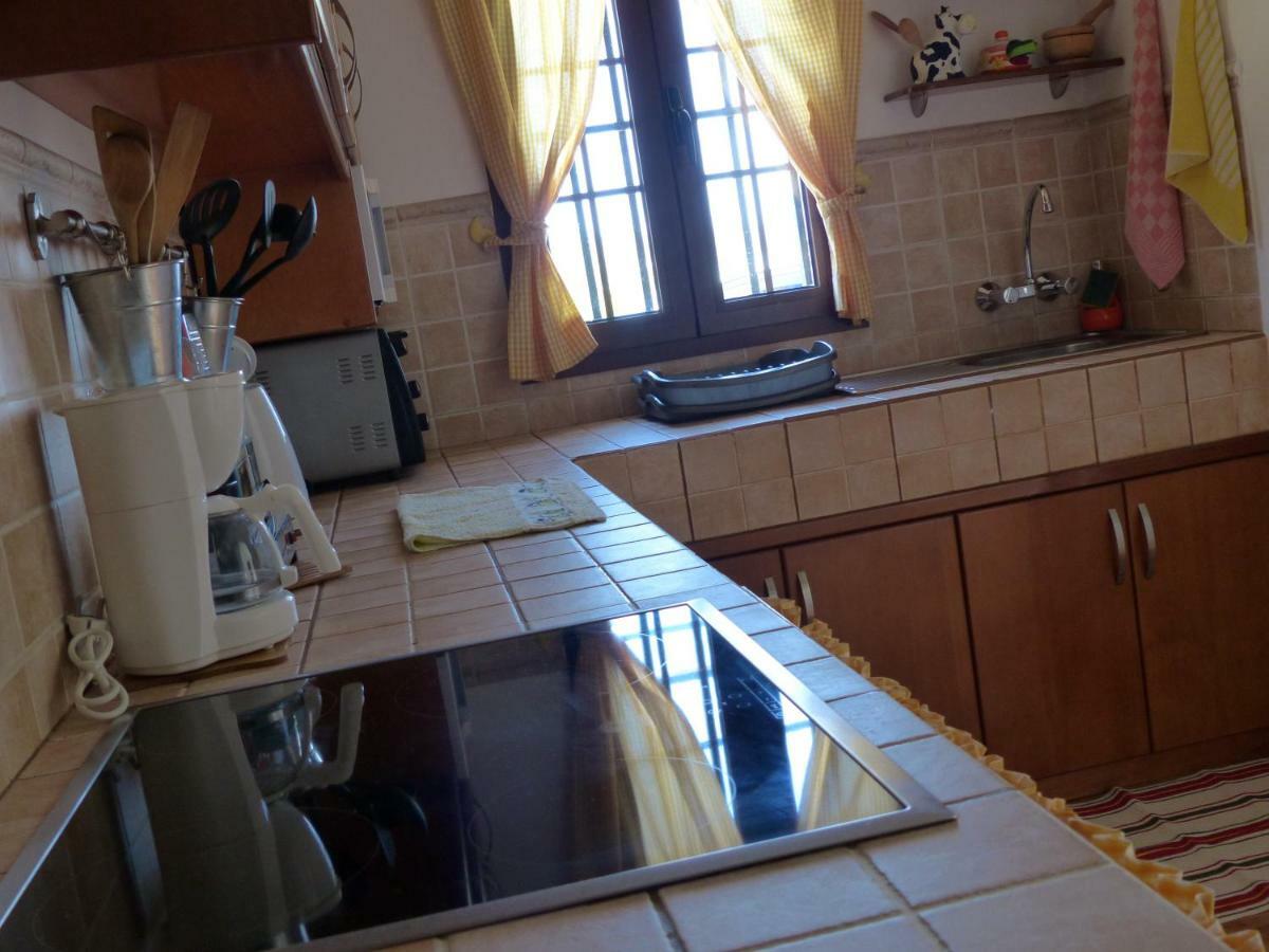 הוילה וגה דה סן מטאו Casa Cueva Paquito מראה חיצוני תמונה